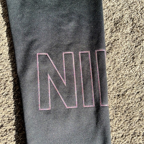 Nike Leggings - Picture 4 of 6